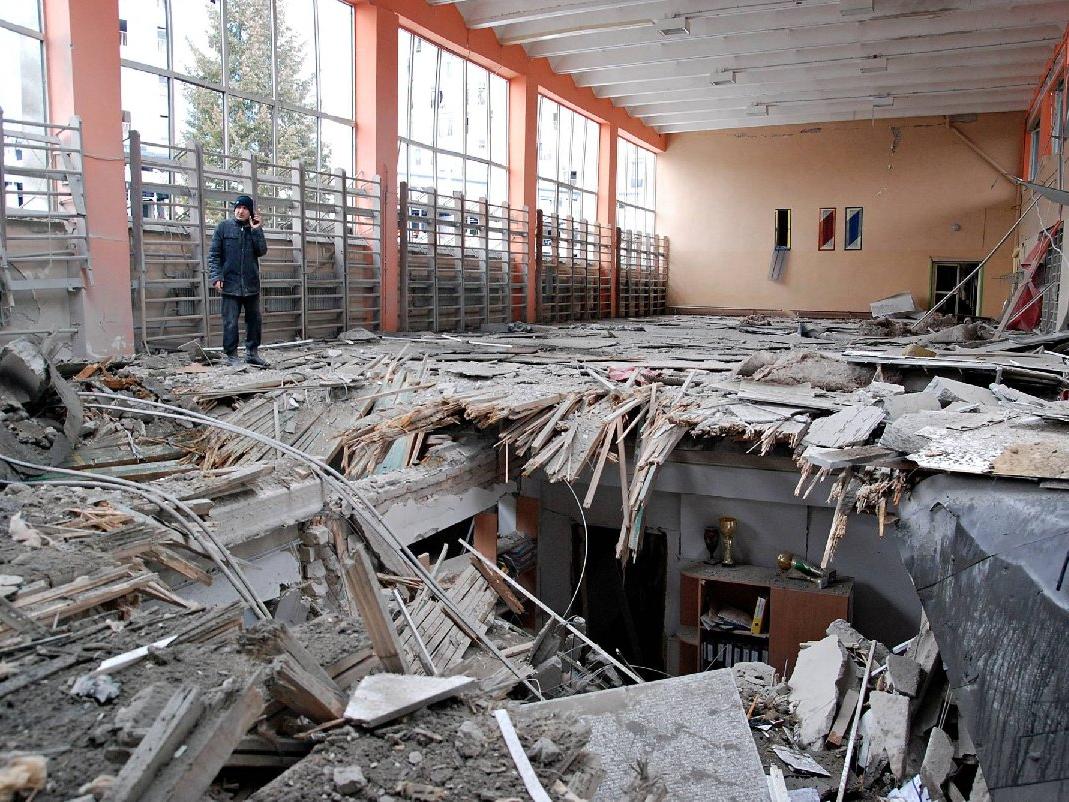 Ukrayna: Rusya, Harkov'da 48 okulu vurdu