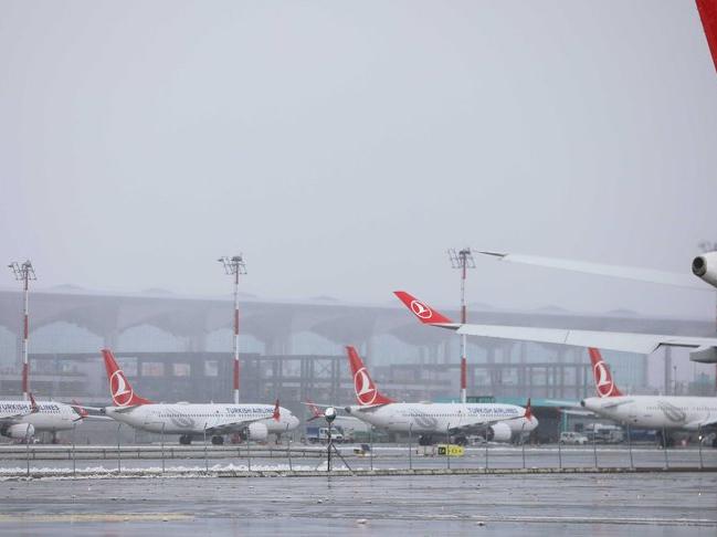 İstanbul ve Sabiha Gökçen havalimanlarında bazı seferler iptal oldu