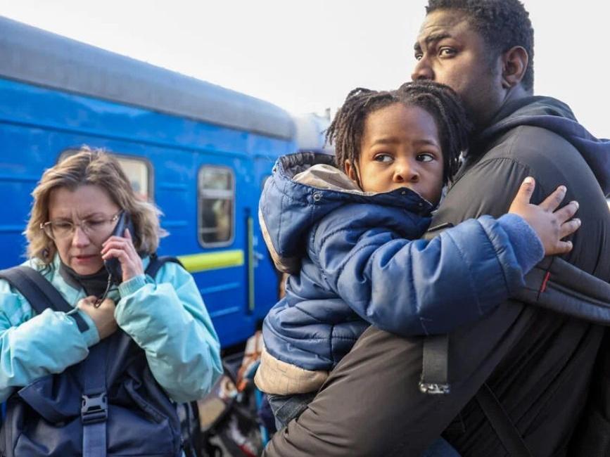 Ukrayna'dan kaçan göçmenlerden ayrımcılık iddiası