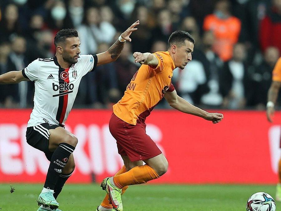Galatasaray ile Beşiktaş Aslantepe'de kapışıyor