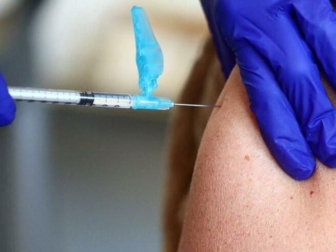Yanlış aşı yapıldı iddiasıyla 100 bin liralık tazminat davası açtı