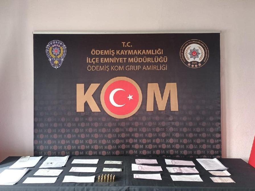 İzmir'de tefeci çetesine baskın: 3 gözaltı