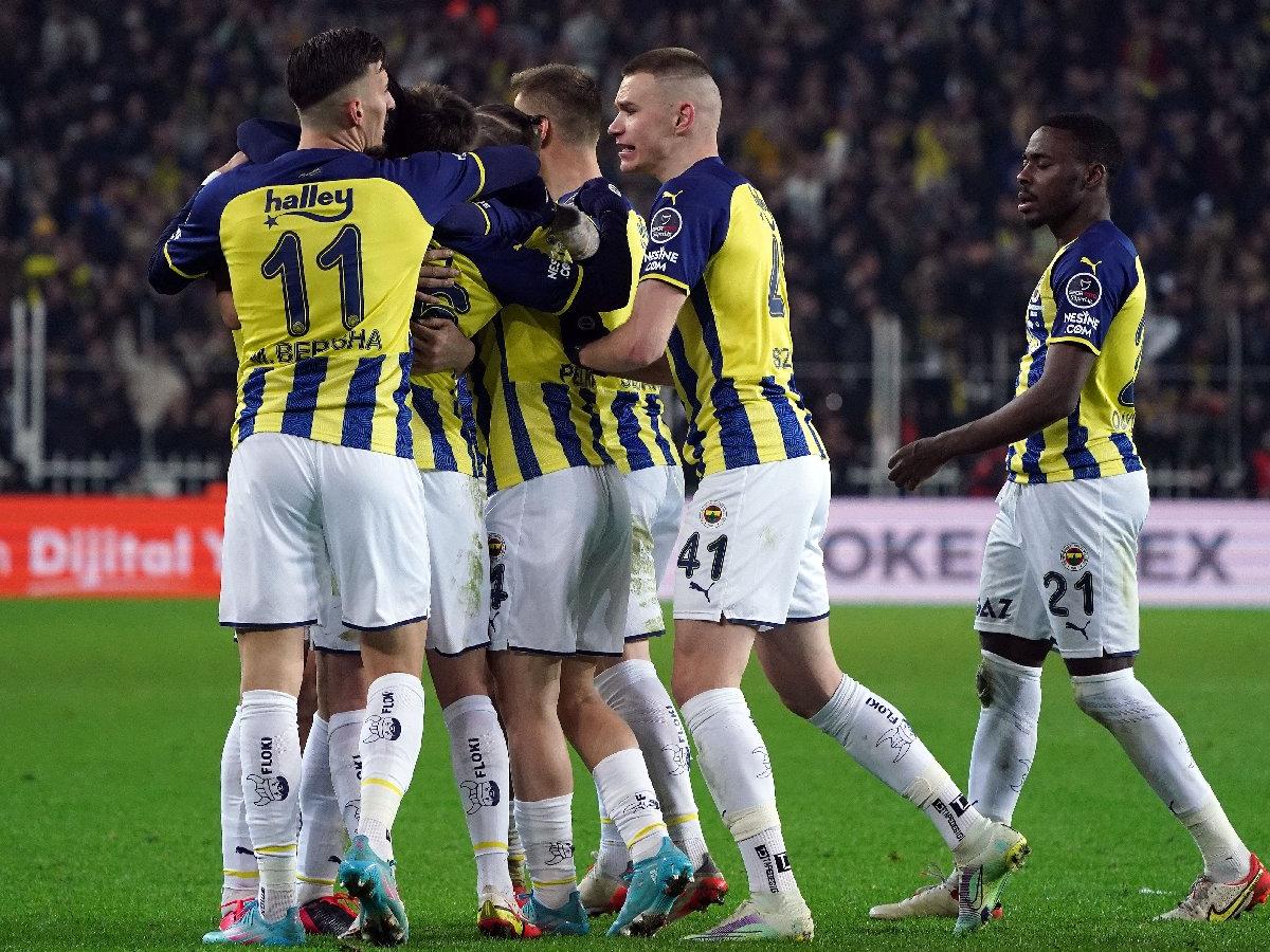 Fenerbahçe'nin Konyaspor maçındaki eksikleri ve cezalılar...