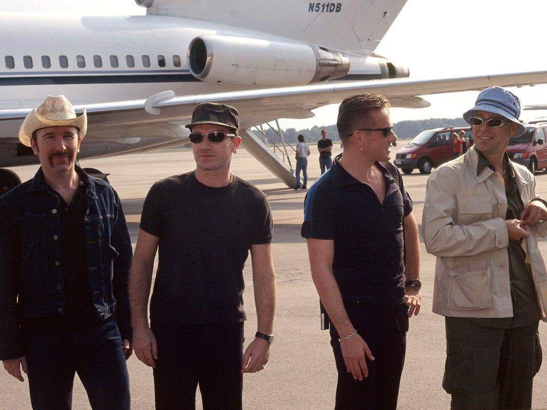 JJ Abrams, U2 hakkında bir Netflix dizisi üzerinde çalışıyor