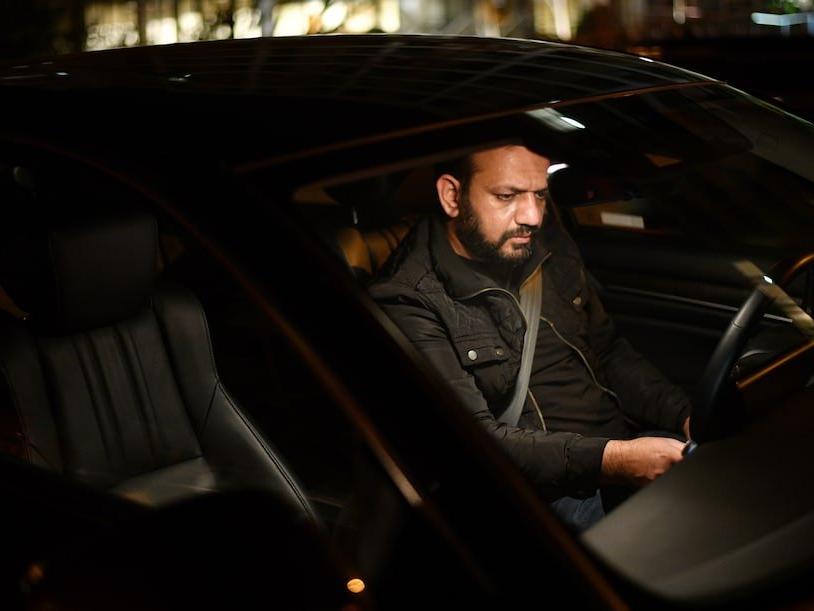 Afganistan'ın son ekonomi bakanı Uber şoförü oldu: Fotoğrafı ortaya çıktı