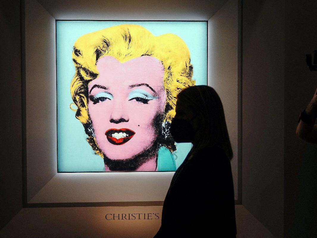 Warhol'un Marilyn Monroe portresi için 200 milyon dolar bekleniyor
