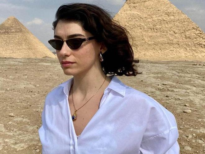 Hazar Ergüçlü Mısır tatilinde