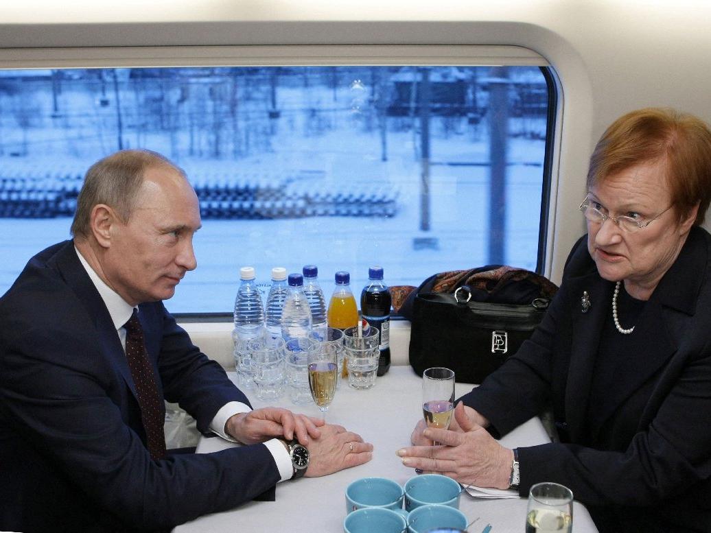 Finlandiya'dan Rusya hamlesi: Seferleri askıya aldılar