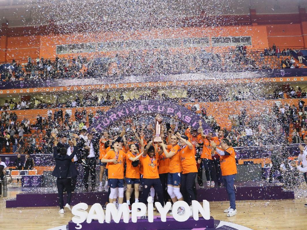 Türkiye Kupası'nın sahibi Çukurova Basketbol