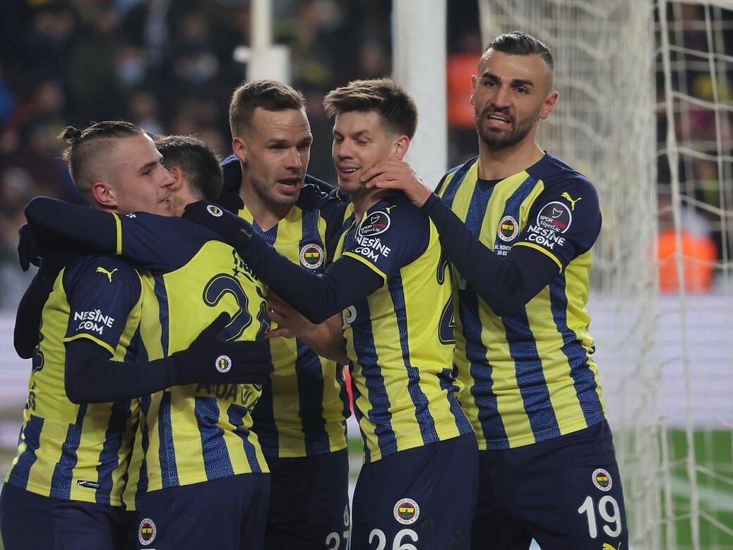 Fenerbahçe'de Miha Zajc'a yeni sözleşme jesti