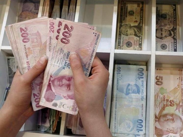 Türk Lirası’ndaki kayıp bütçeyi ‘garanti’ zorlar