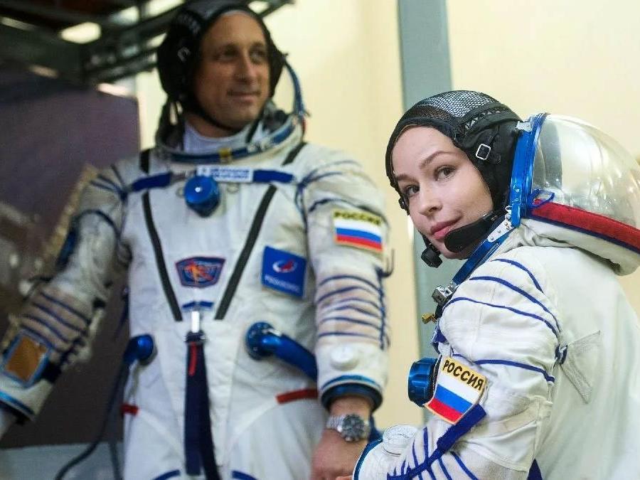 ABD'li astronot ve Rus kozmonotlar Uluslararası Uzay İstasyonu'ndan Dünya'ya döndü