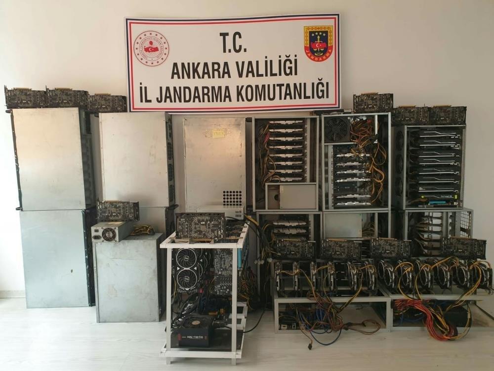 Ankara'da yasa dışı kripto para üretimi yapan yerlere baskın