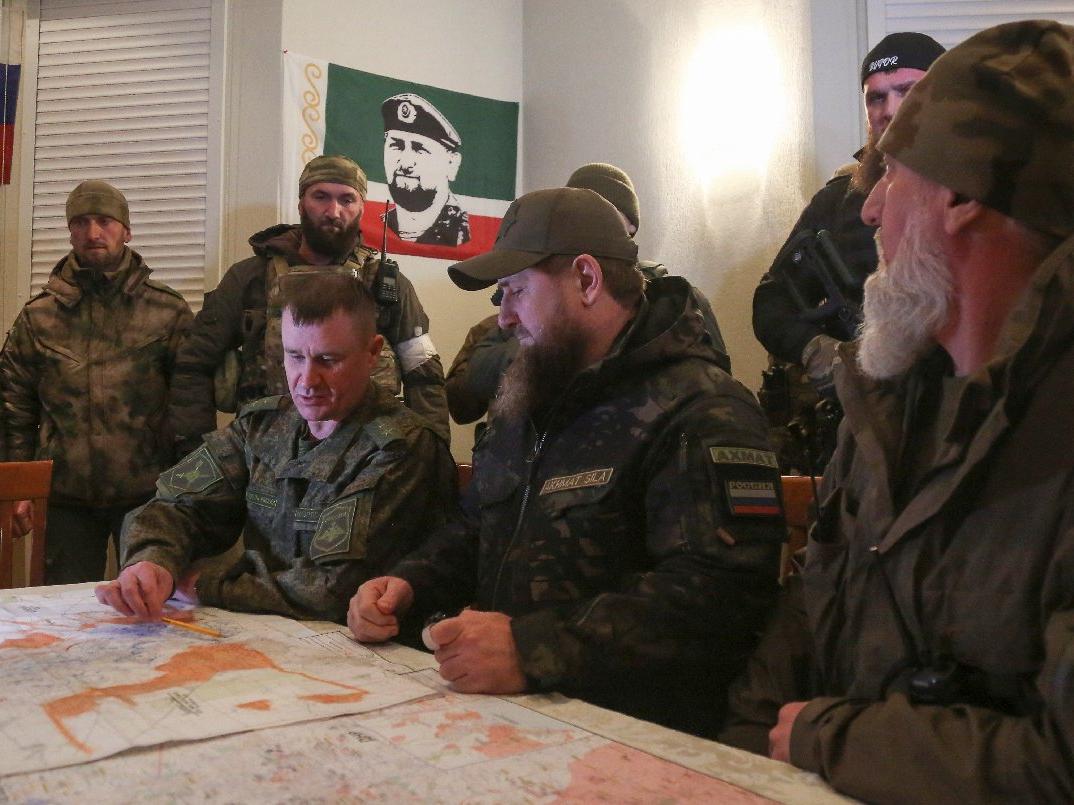 Kremlin Çeçen lider Kadirov'u korgeneralliğe terfi ettirdi