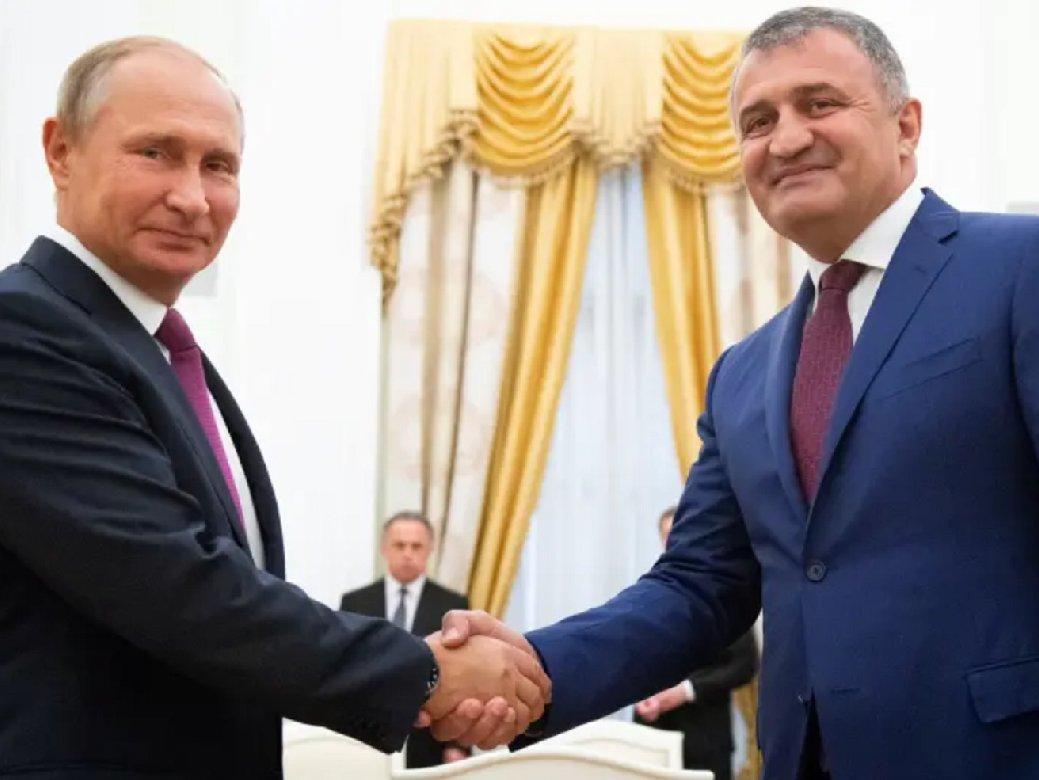 Güney Osetya, Rusya'ya katılmak için referandum düzenleyecek