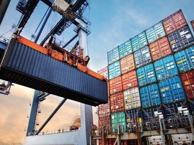 Dış ticaret açığı şubatta yüzde 135,5 arttı