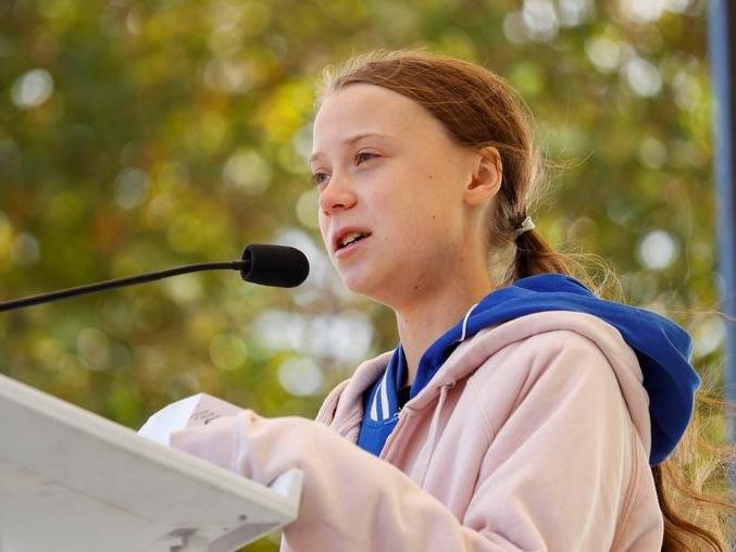 Greta Thunberg, iklim kriziyle ilgili yeni bir kitap hazırlıyor