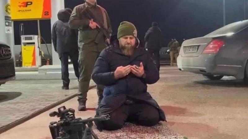 Fotoğraftaki o ayrıntıya dikkat çektiler: 'Kadirov yalan söylüyor'