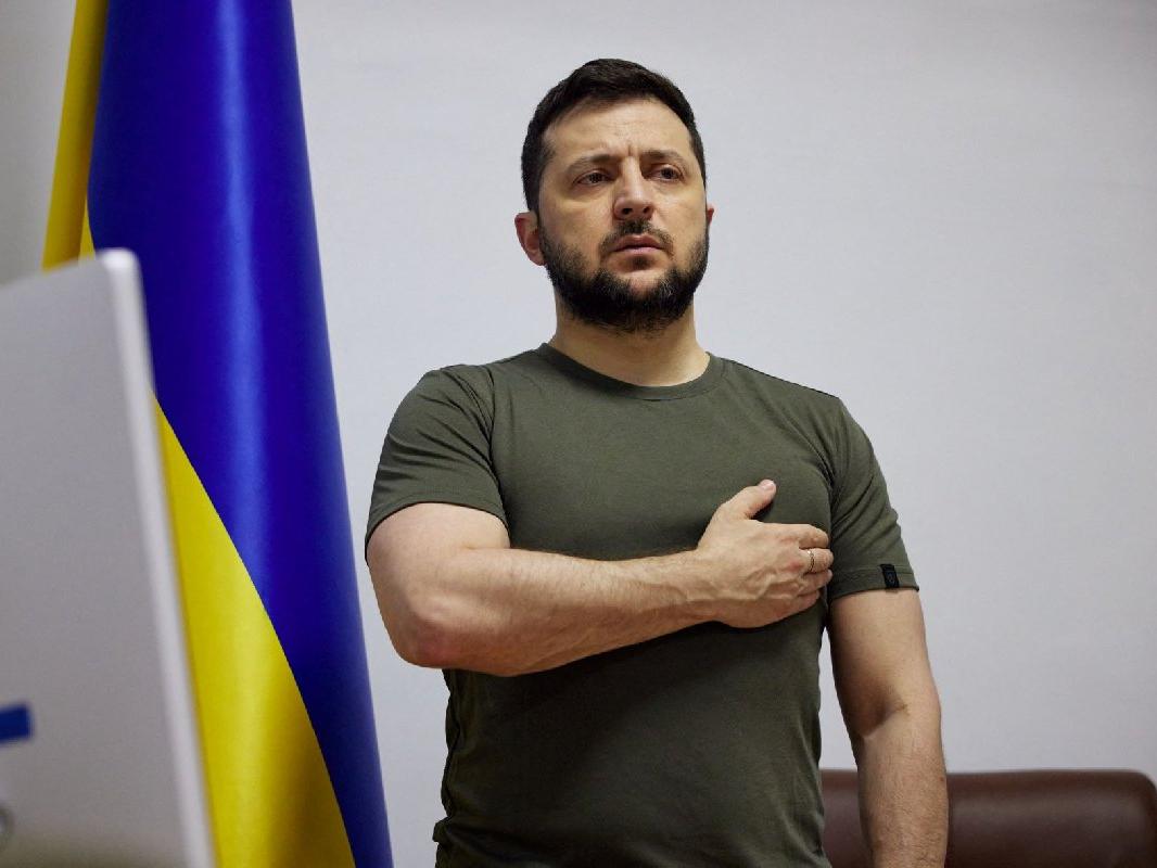 Zelenskiy, Ukrayna'ya ihanet etmekle suçlanan iki generali görevden aldı
