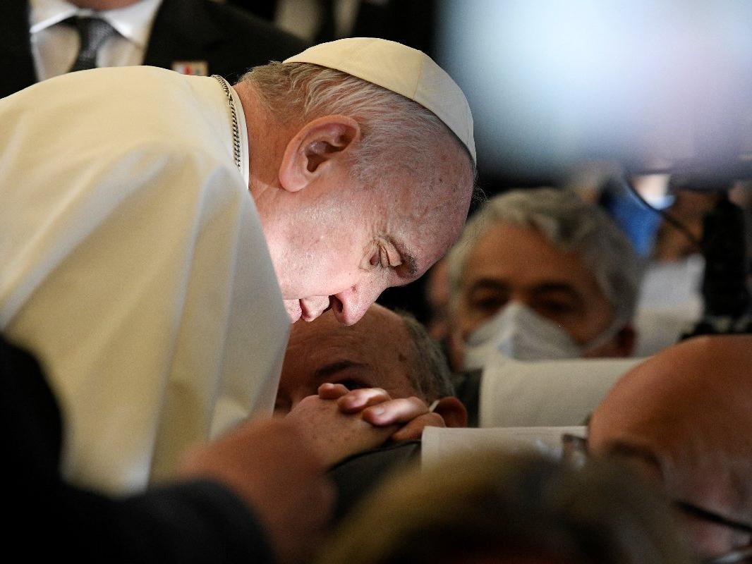 Papa Francis: Kiev'e gidebilirim