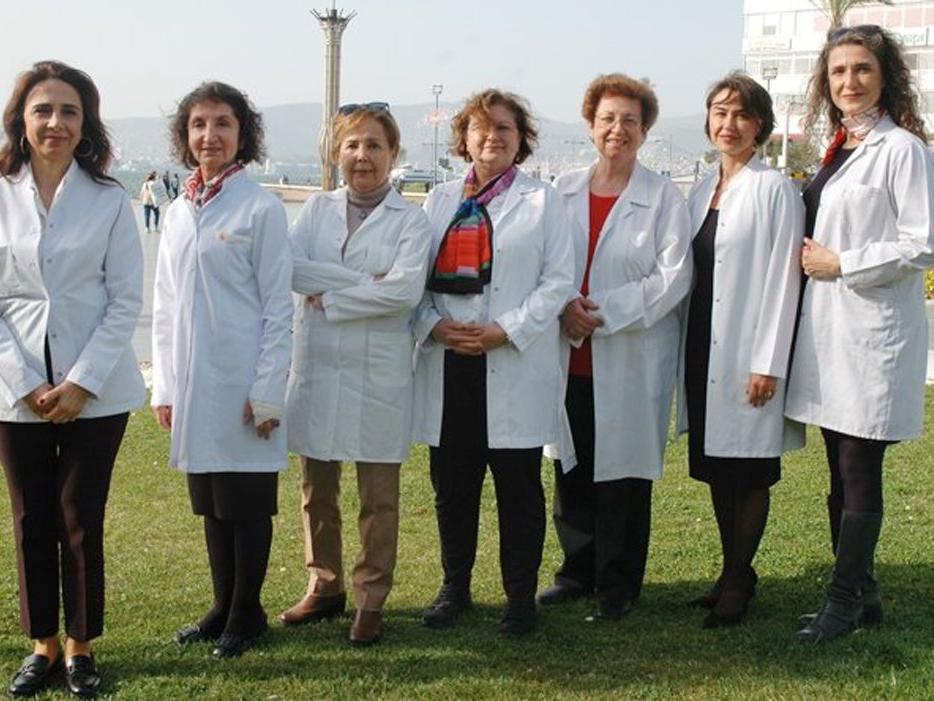 İzmir Tabip Odası yönetimine 7 kadın hekim talip oldu