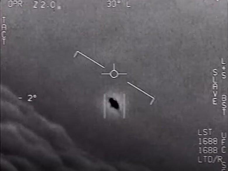 F-18 pilotunun çektiği UFO görüntüleri gündem oldu