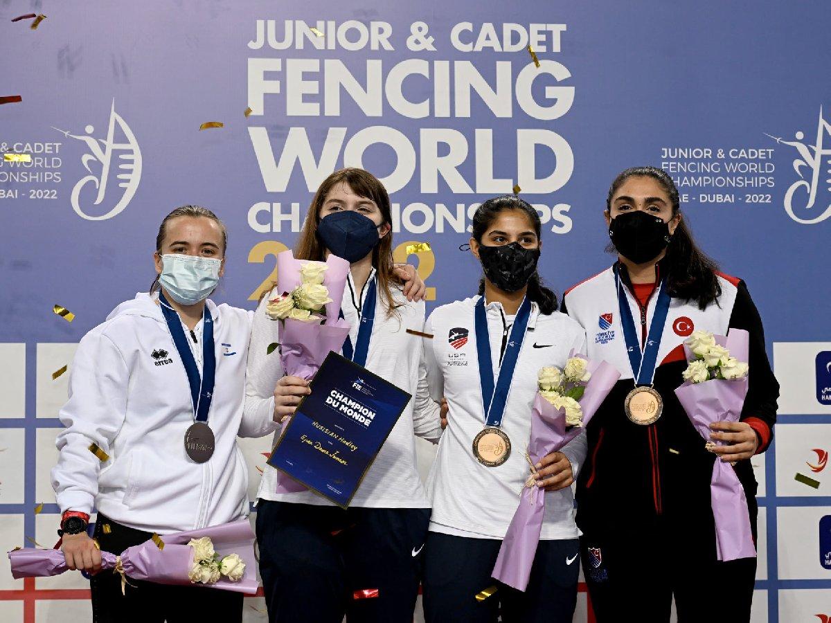 Dünya Eskrim Şampiyonası'nda Aleyna Ertürk'ten bronz madalya