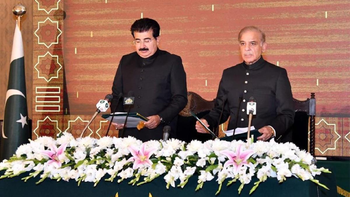 Pakistan'ın yeni başbakanı Şahbaz Şerif yemin ederek göreve başladı