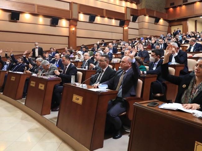 İBB Meclisi’nde 'bombacı' tartışması