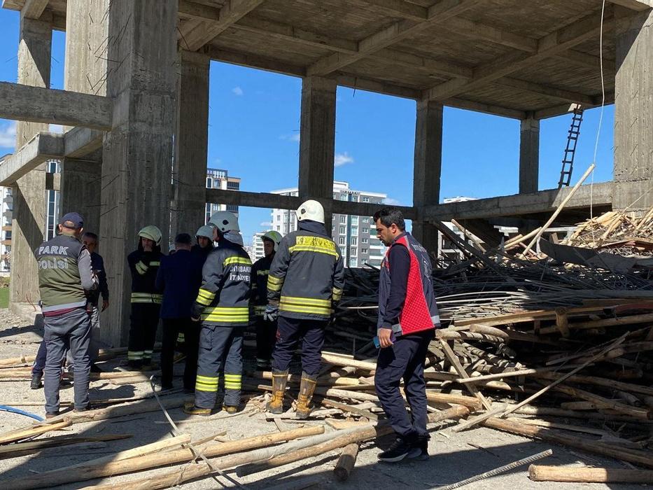 Diyarbakır’da çöken cami inşaatı kaçak çıktı