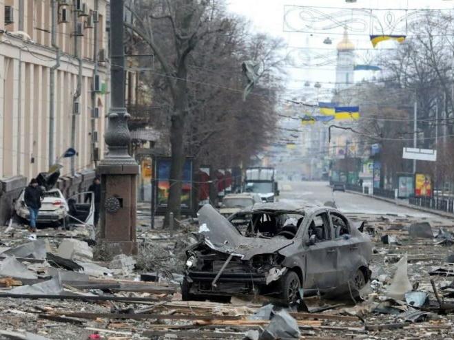 Rusya, Harkov’da yine sivilleri vurdu