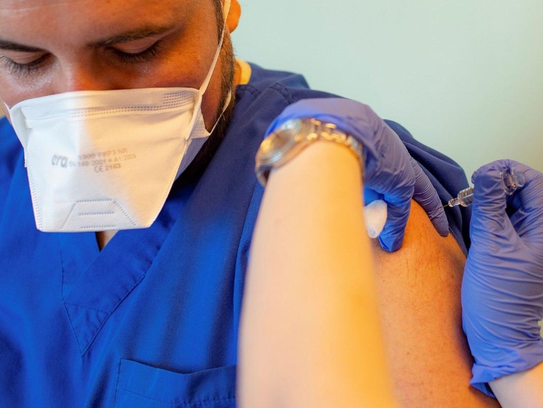 Norveç'te dördüncü doz corona virüsü aşısı kararı