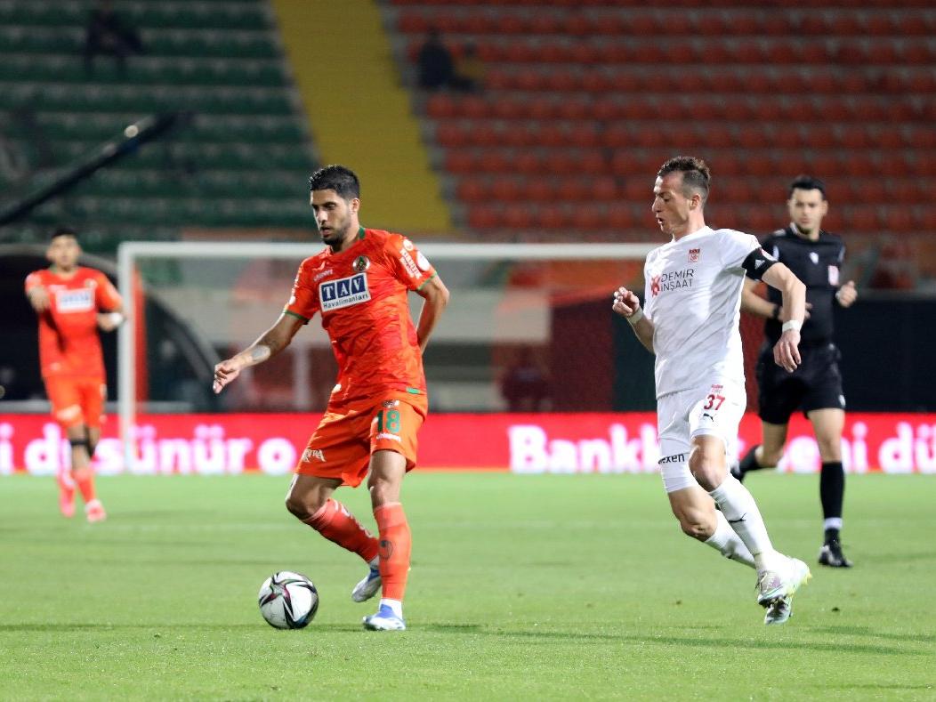 Sivasspor, Alanyaspor'u 90+2'de devirdi: 1-2 | Türkiye Kupası Yarı Final