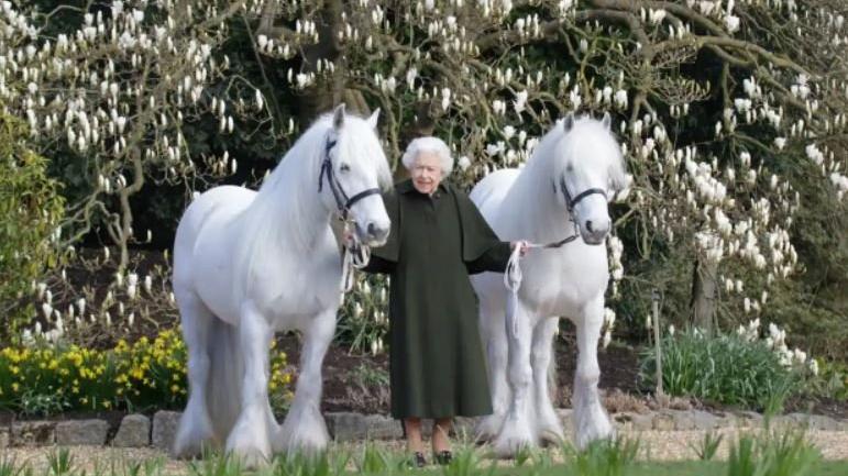 Kraliçe Elizabeth 96. yaşını kutluyor