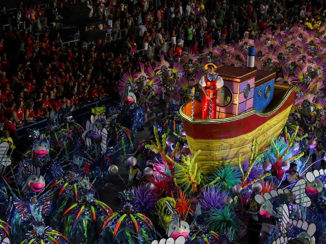 Brezilya'da 2 yıl aradan sonra Rio Karnavalı coşkusu
