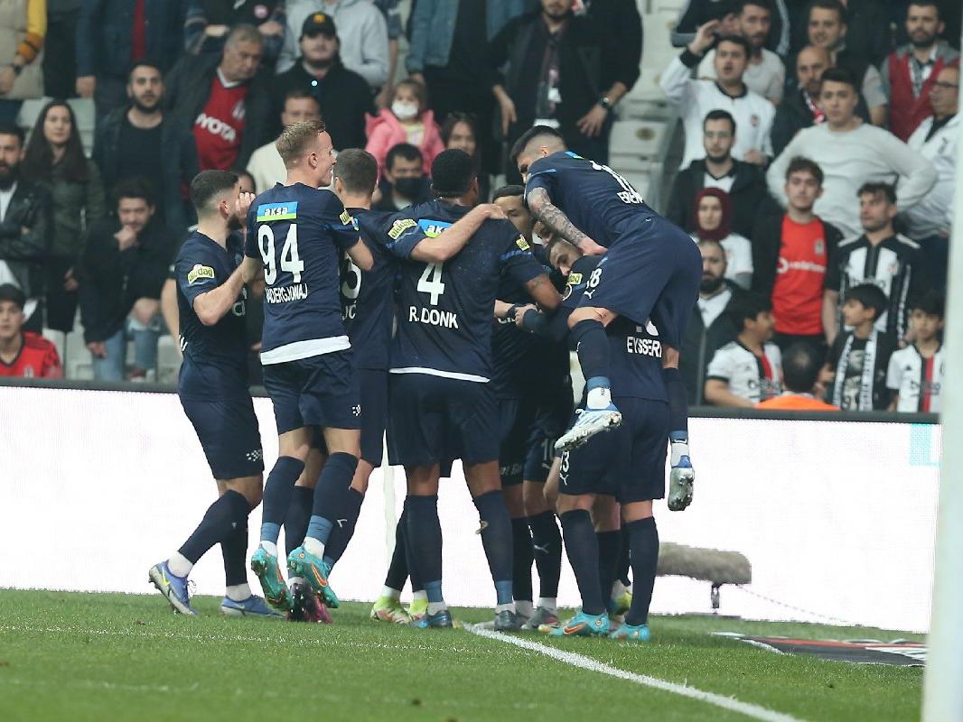 Beşiktaş Kasımpaşa'ya yenildi, Avrupa kupalarına katılma yolunda yara aldı