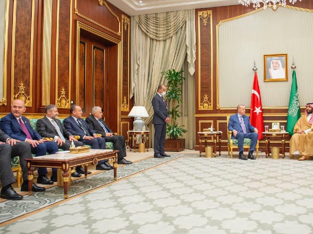 Erdoğan'ın Suudi Arabistan ziyaretinden dikkat çeken kareler