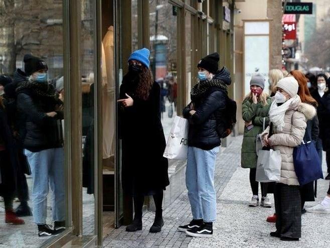 Çekya’da Covid-19 kısıtlamaları tamamen kaldırıldı