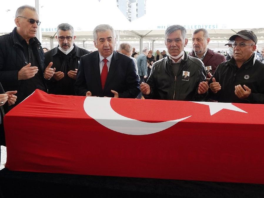 Eski CHP Bursa Milletvekili Kemal Demirel, son yolculuğuna uğurlandı