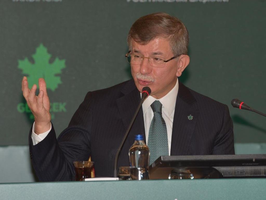 Davutoğlu: İktidarın vatandaşlara verebileceği tek müjde artık bir seçim haberi olur