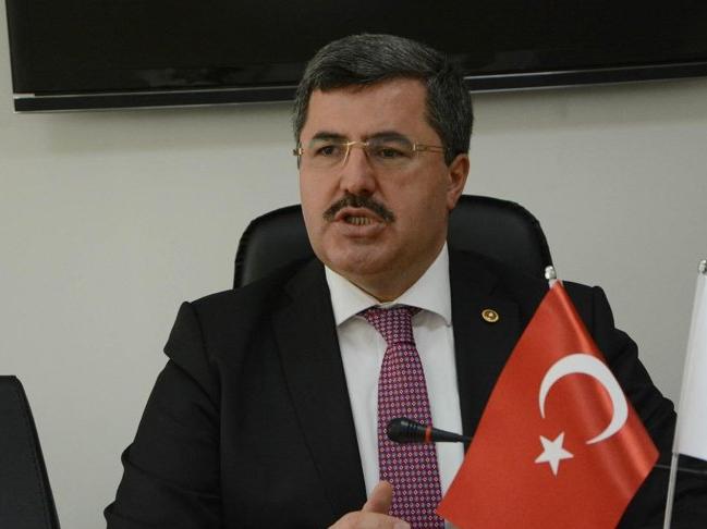 AKP'li vekilden Kadir Mısıroğlu mesajı: Bize tarihi ve hakikatleri öğrenmeyi sevdiren adam