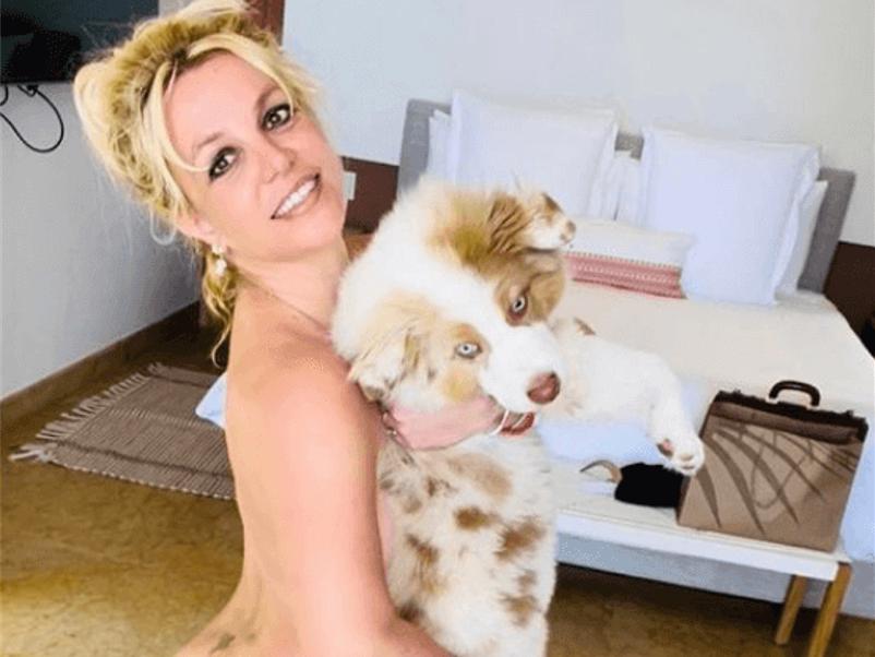 Britney Spears, çıplak pozlarıyla sosyal medyanın gündeminde