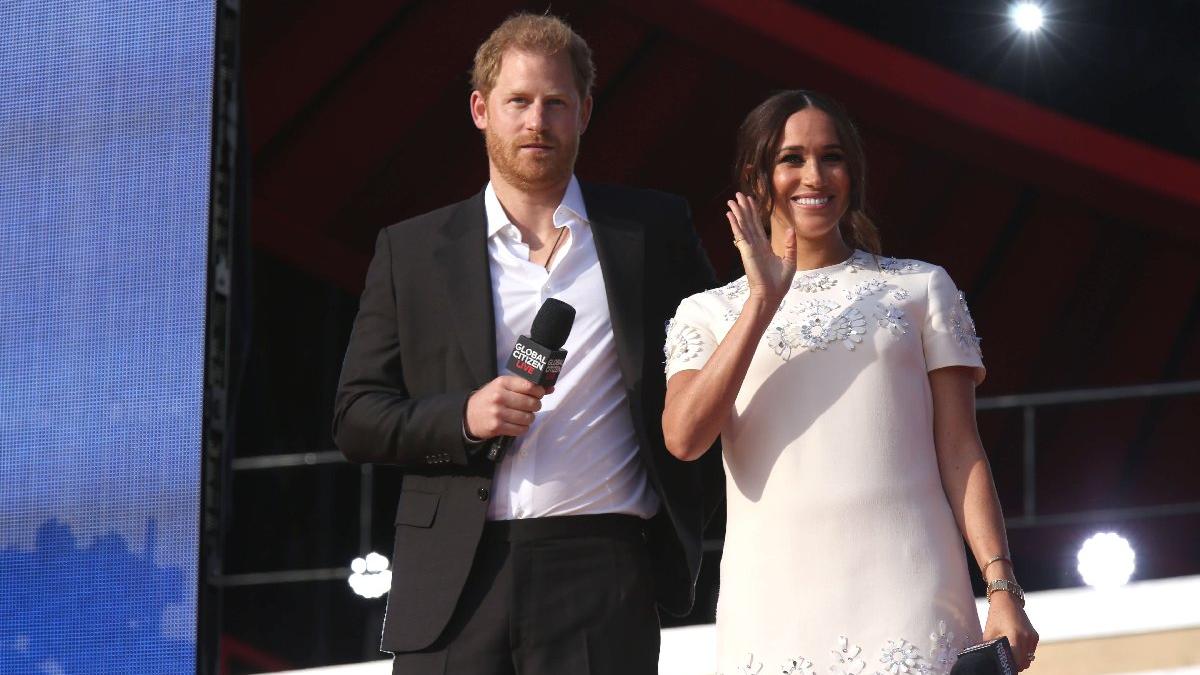 Prens Harry ve Meghan Markle ne kraliyete ne de Netflix'e yaranabiliyor