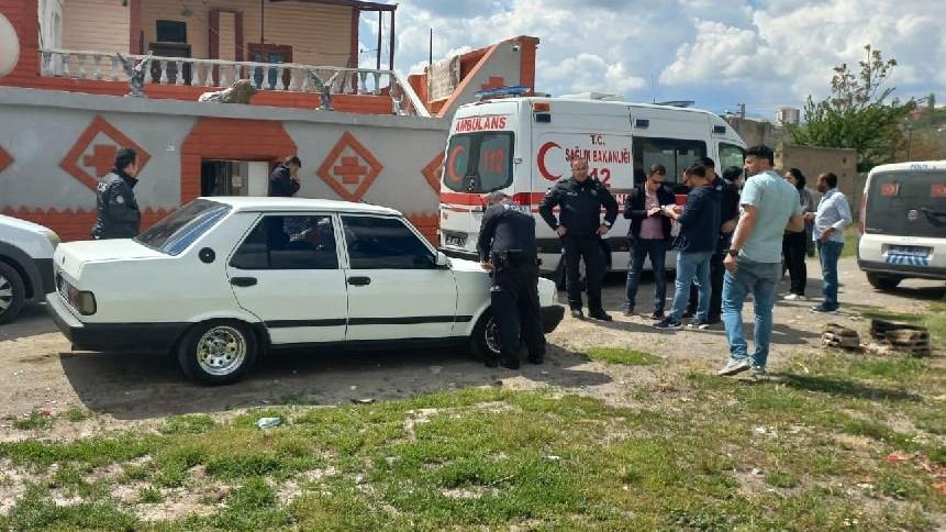 Tartıştığı annesi ile komşu kadını vurup, kaçtı