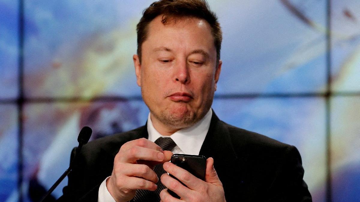 Elon Musk: Twitter'ın satışı beklemede