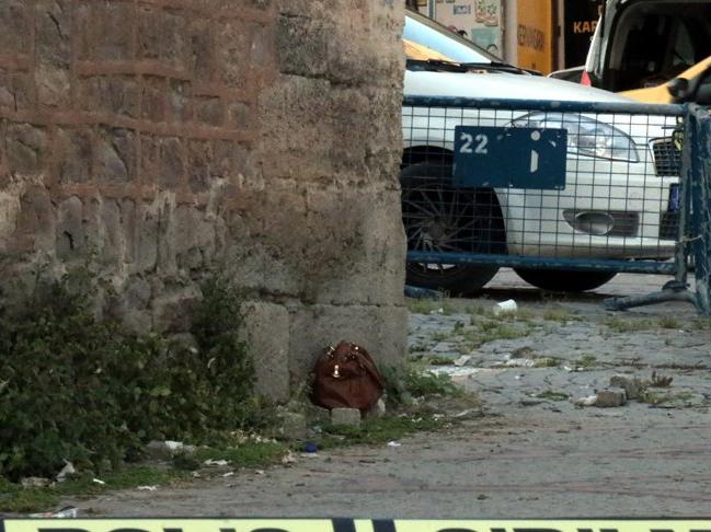 Edirne'de şüpheli çanta fünye ile patlatıldı