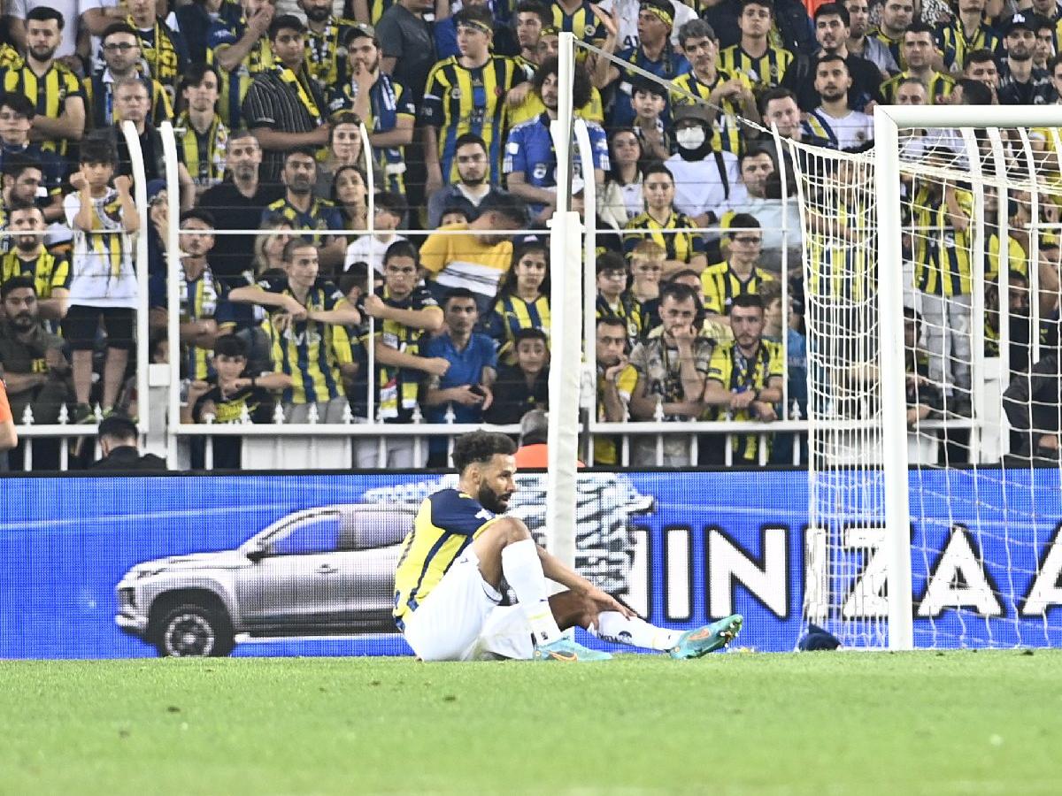 Fenerbahçe'den Nazım Sangare açıklaması
