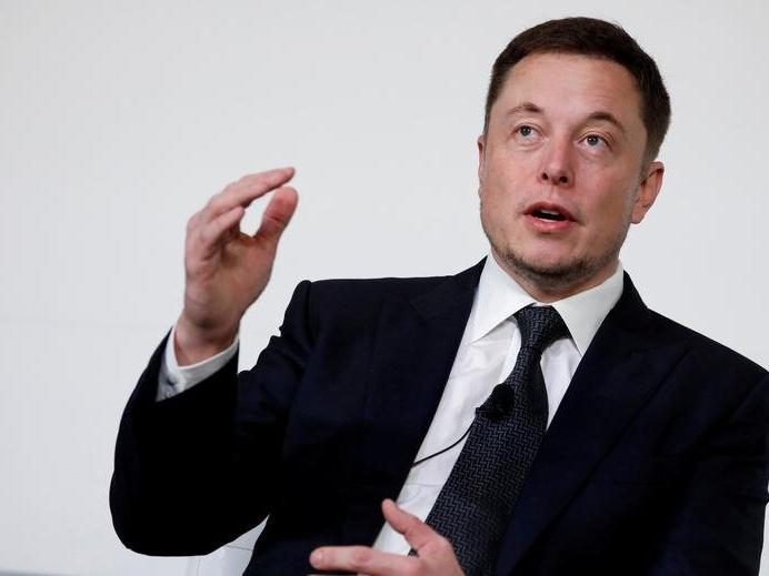 Elon Musk: Twitter satışında fiyatı düşürebiliriz