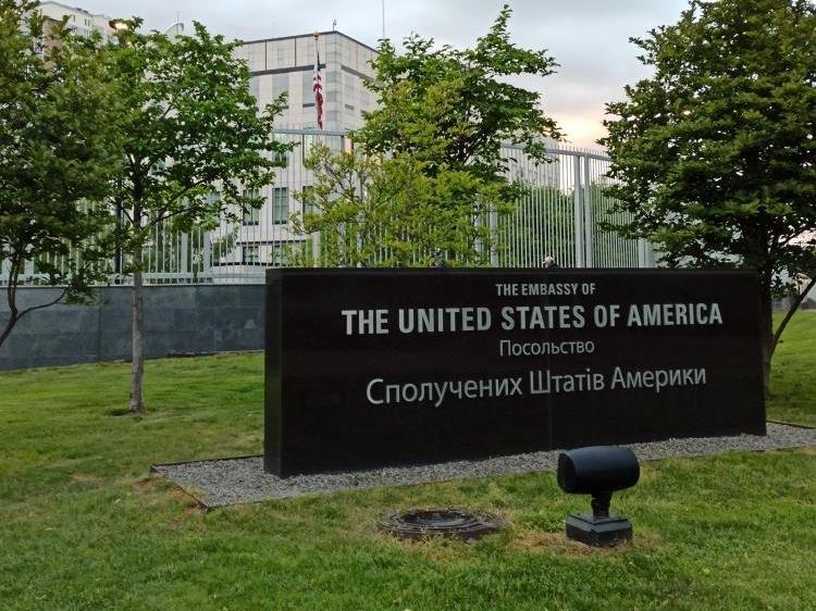 ABD, Kiev Büyükelçiliğini yeniden açtı