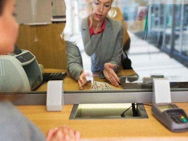 19 Mayıs'ta bankalar açık mı? 19 Mayıs’ta eczaneler, PTT ve kargolar çalışıyor mu?